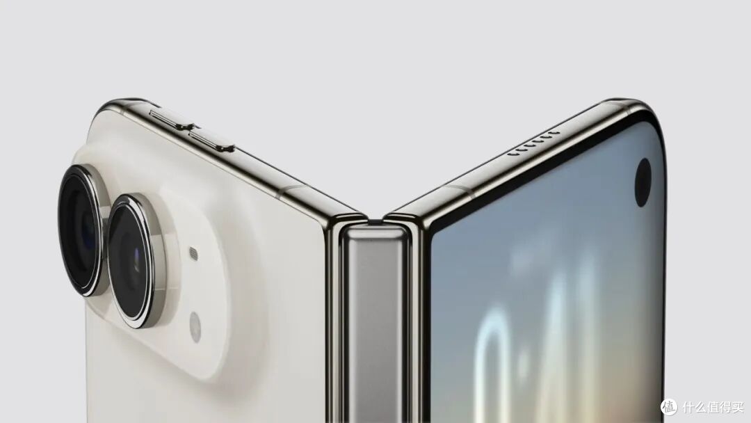 最高26499元!iPhone Duo折叠屏正式发布!苹果AI依旧缺席