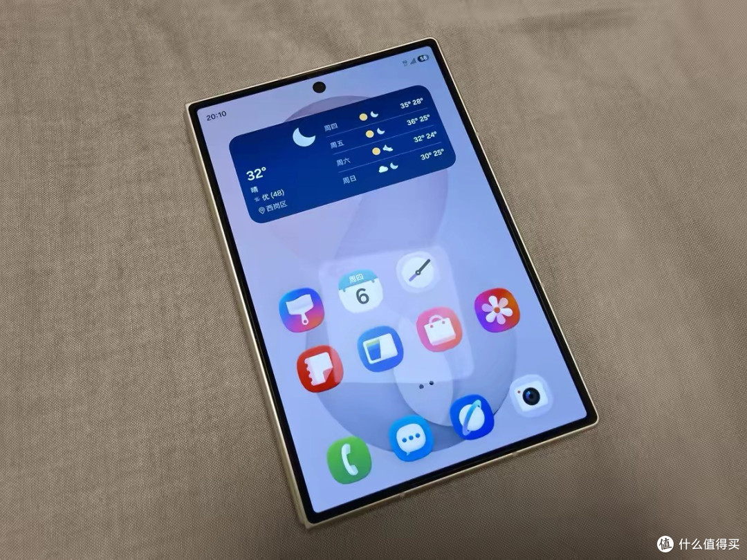 万元折叠屏怎么选|三星Galaxy Z Fold8上手体验