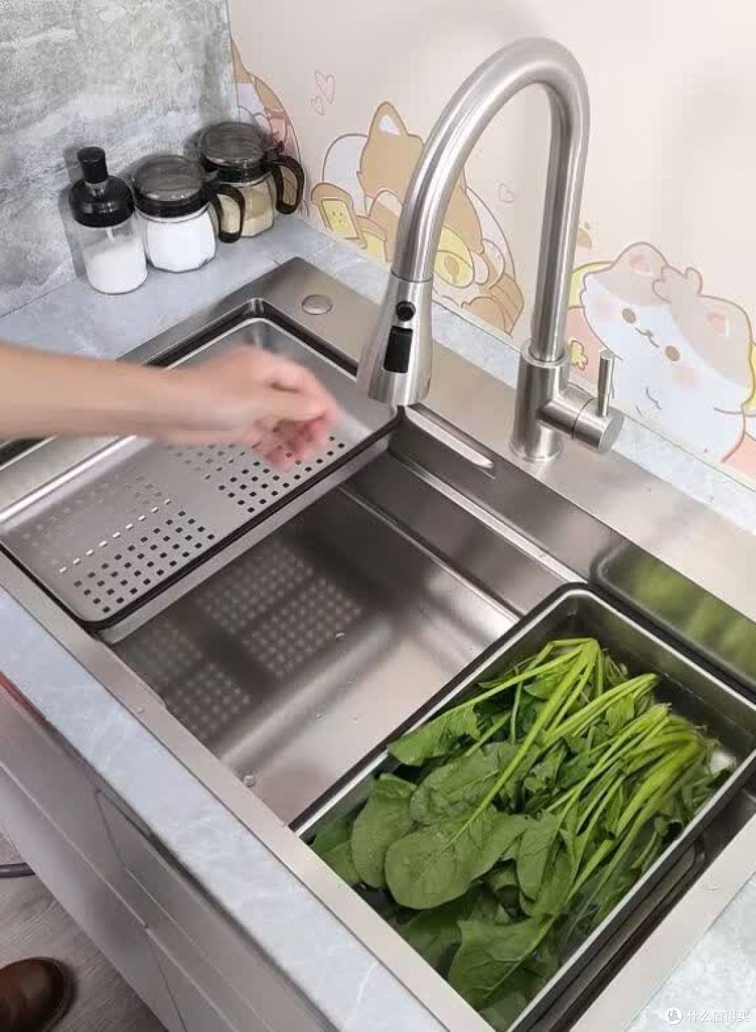 旧房厨房大升级！换掉难用老水槽，挖到宝藏大水槽✨