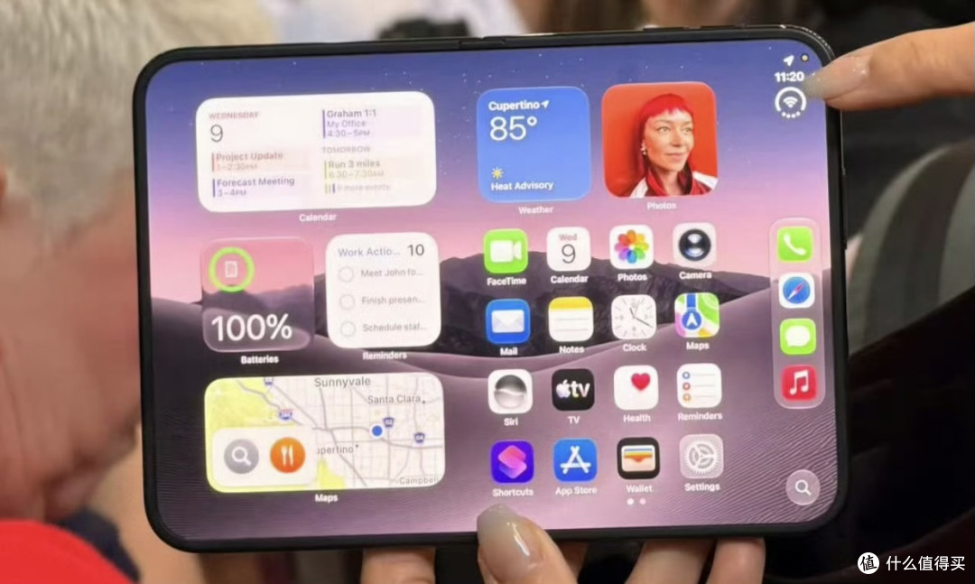 苹果首款折叠屏iPhone Duo正式发布:15999元起,网友直呼买不起