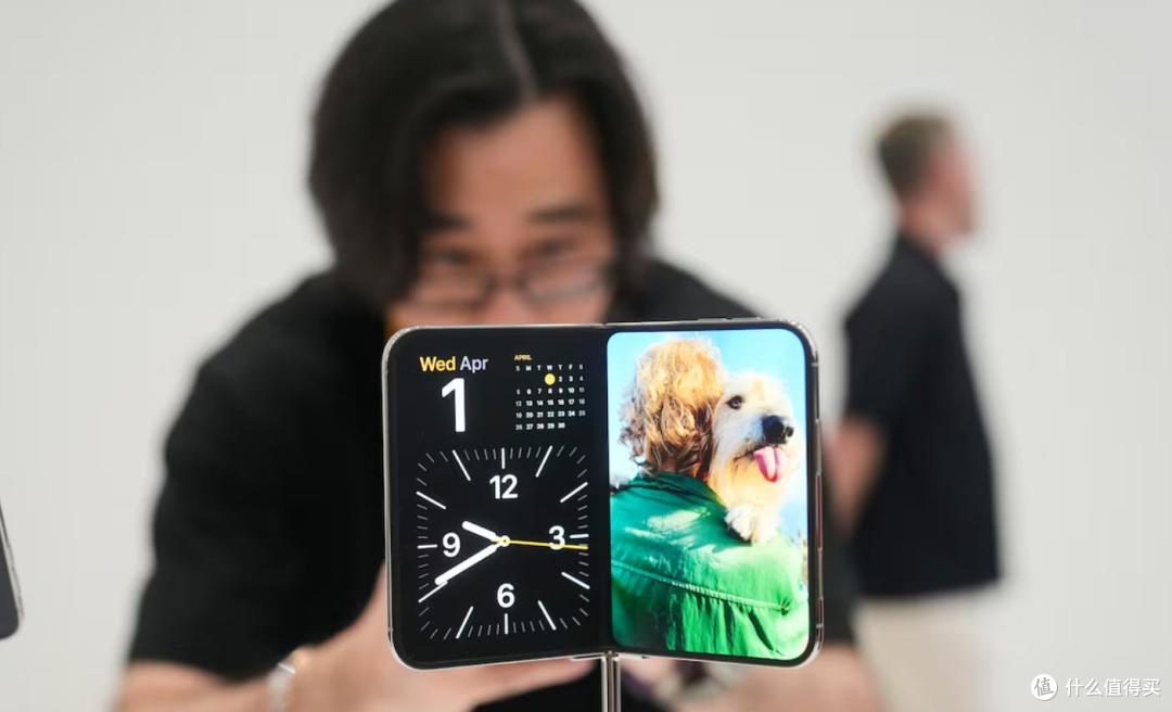 苹果首款折叠iPhone正式亮相:iPhoneDuo售价15999元起,会买吗?