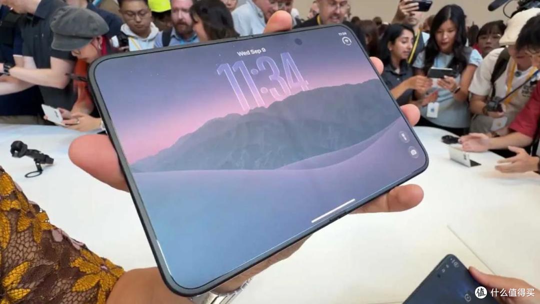 苹果首款折叠iPhone正式亮相:iPhoneDuo售价15999元起,会买吗?