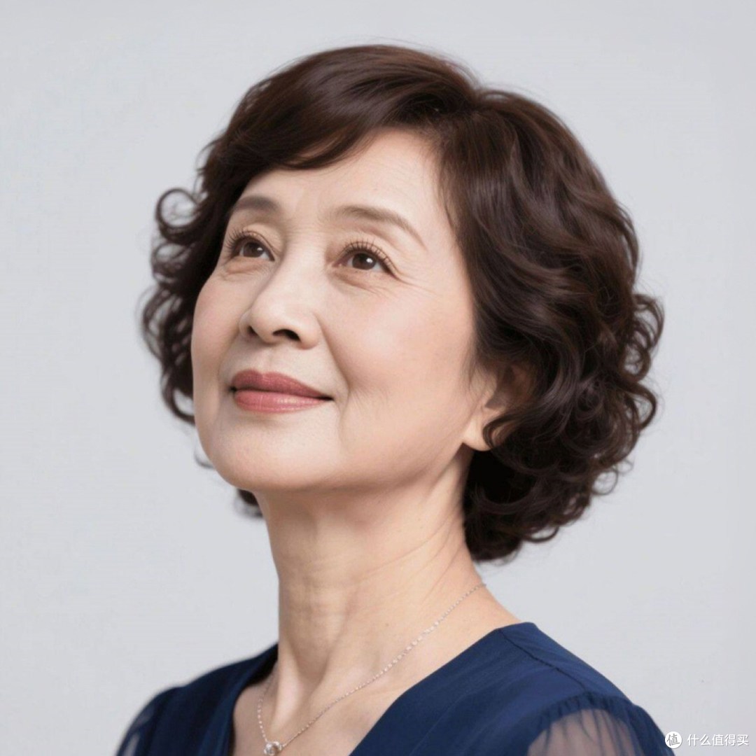 中老年真人发丝短卷发假发:轻薄透气+自然蓬松,值不值得入?