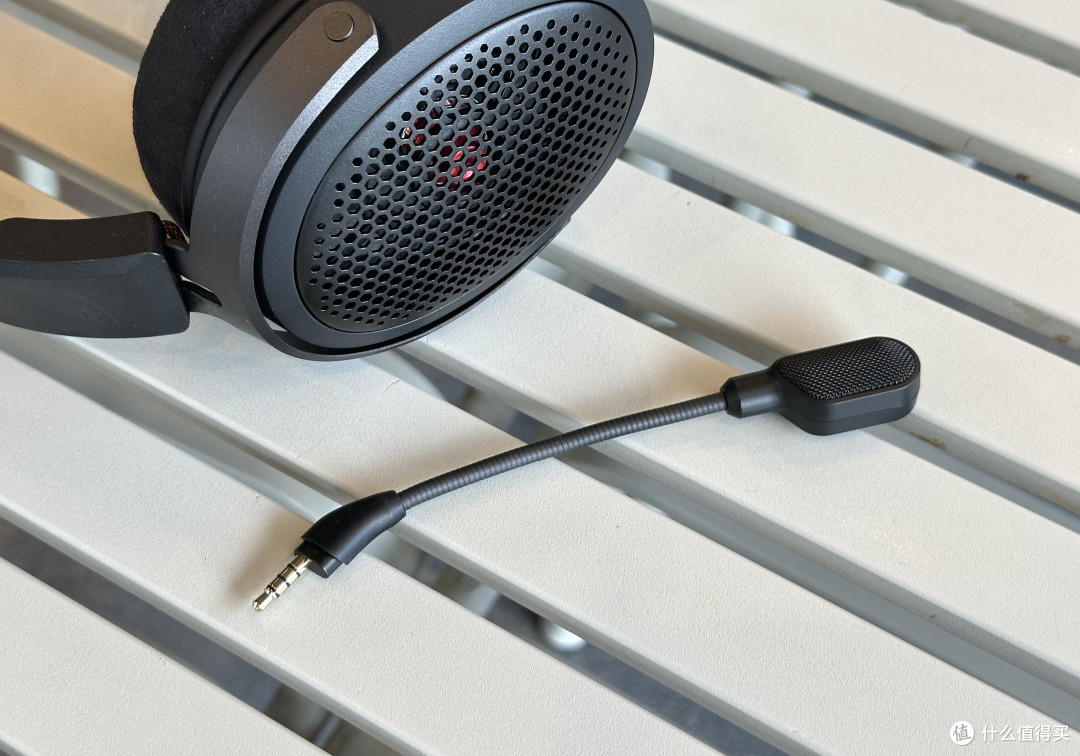 开阔声场与强劲低音双兼顾 HyperX阿尔法Air游戏耳机首发评测