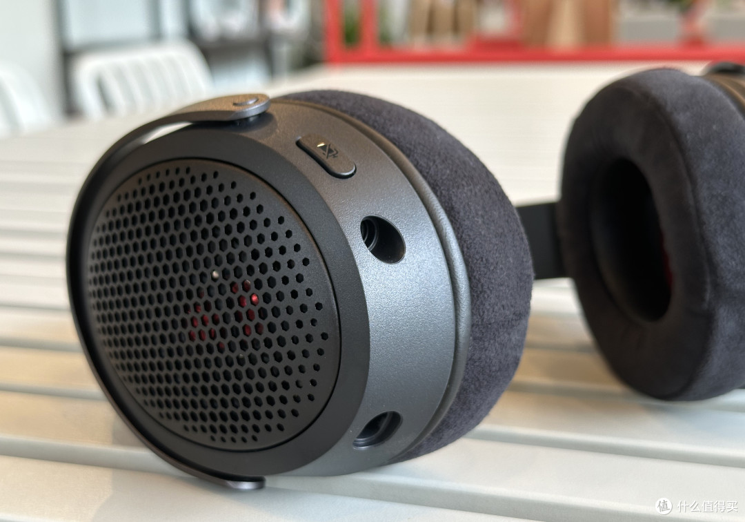 开阔声场与强劲低音双兼顾 HyperX阿尔法Air游戏耳机首发评测