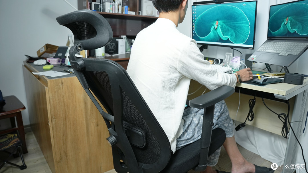 夏草Fit-CC 300元人体工学椅体验，旗舰配置非常舒服！