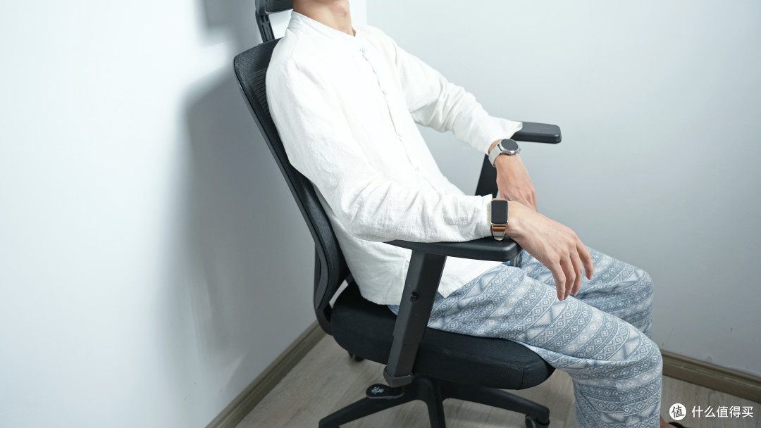 夏草Fit-CC 300元人体工学椅体验，旗舰配置非常舒服！