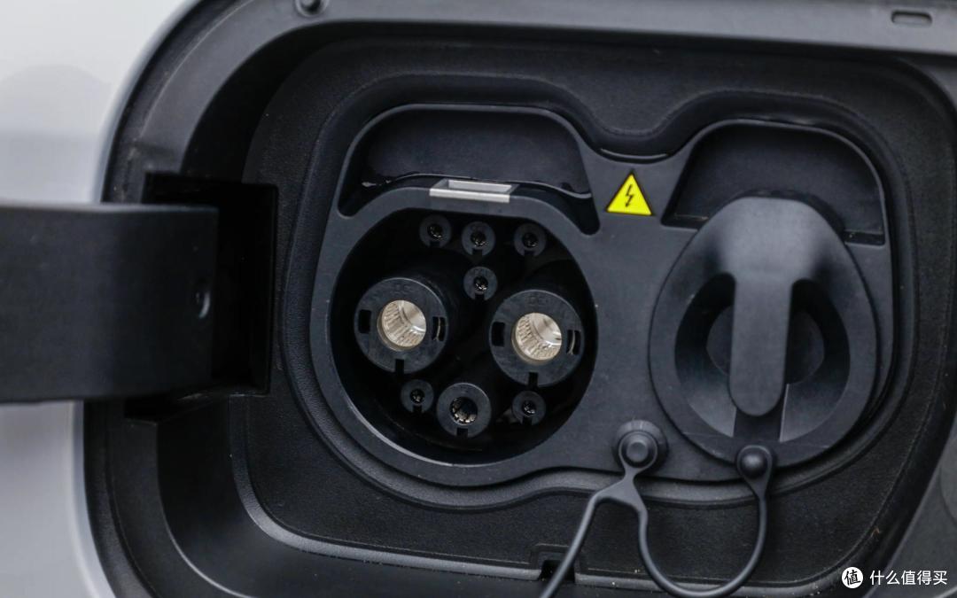 吉利银河TT先享价12.99万起 搭载全域800V平台