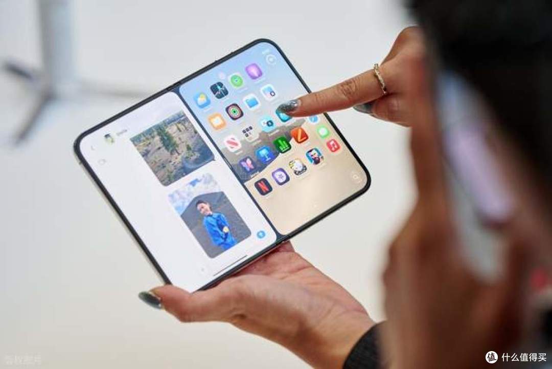 罗永浩接连开炮！吐槽iPhoneDuo抄袭，直言vivo折叠屏才是真创新