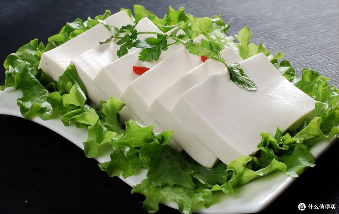 别再喝骨头汤补钙了！专家：钙含量不如牛奶，真正补钙的是这3菜