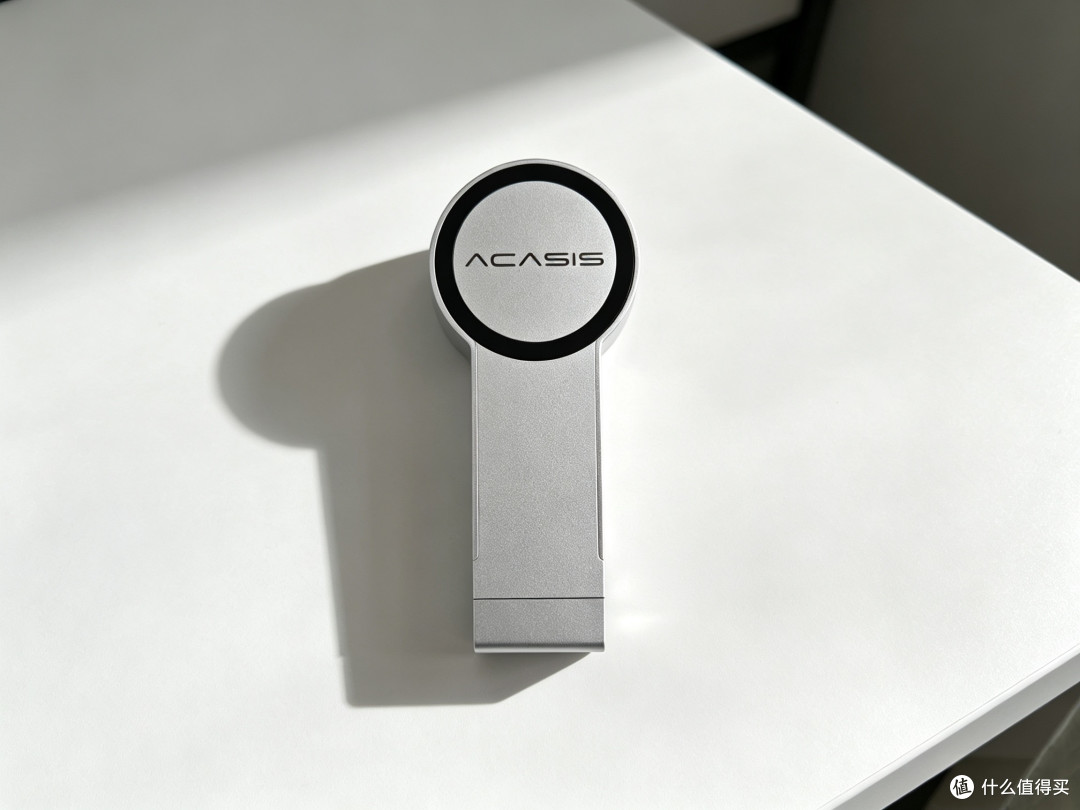 创作者的外景减负利器,阿卡西斯MS1磁吸支架硬盘盒真实体验