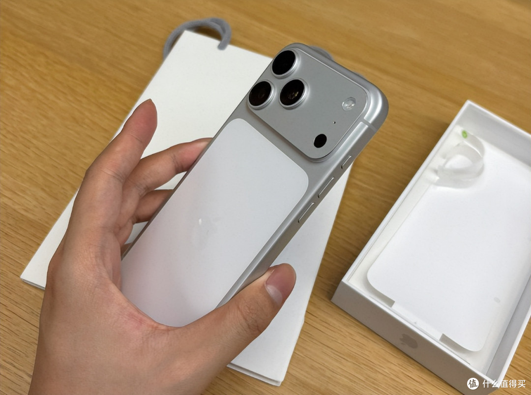 与iPhone18ProMax差价2700元,为什么更愿意买17ProMax?4个理由