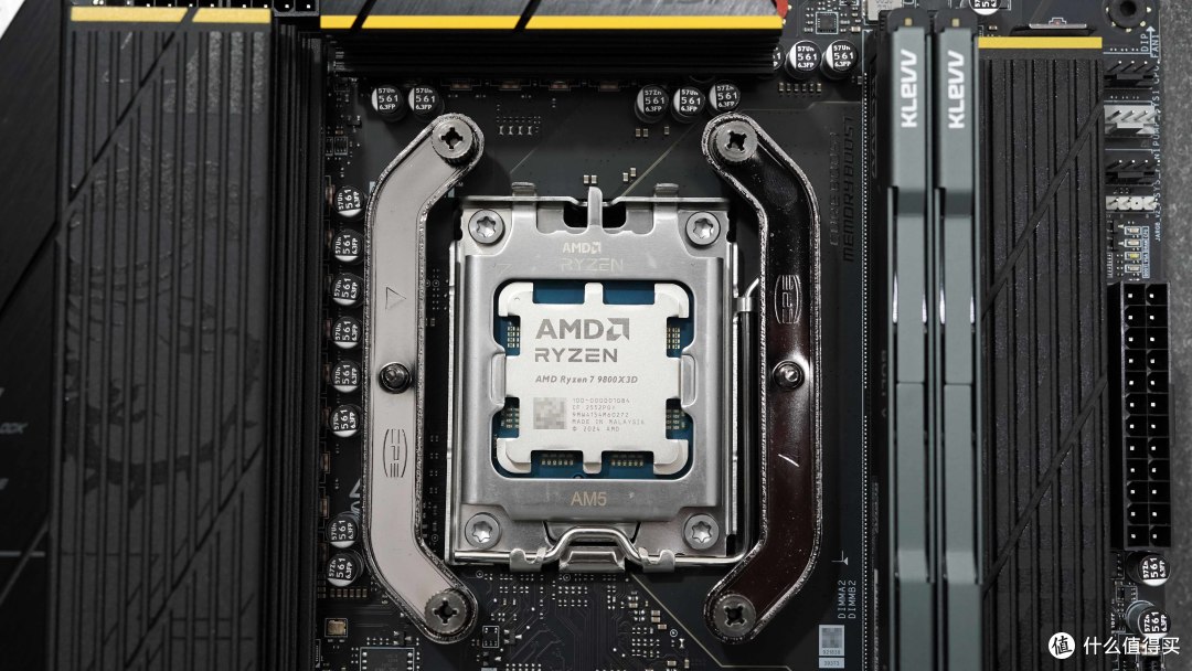 9800X3D散热首选：超频三双境DX360 Pro实测，双屏颜值性能双在线