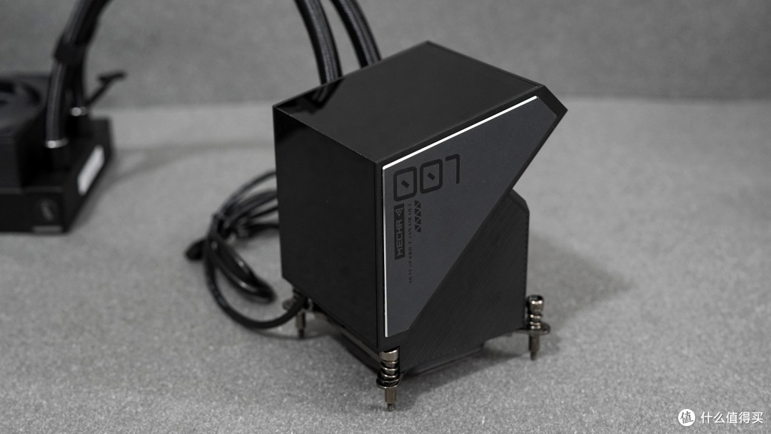 9800X3D散热首选：超频三双境DX360 Pro实测，双屏颜值性能双在线