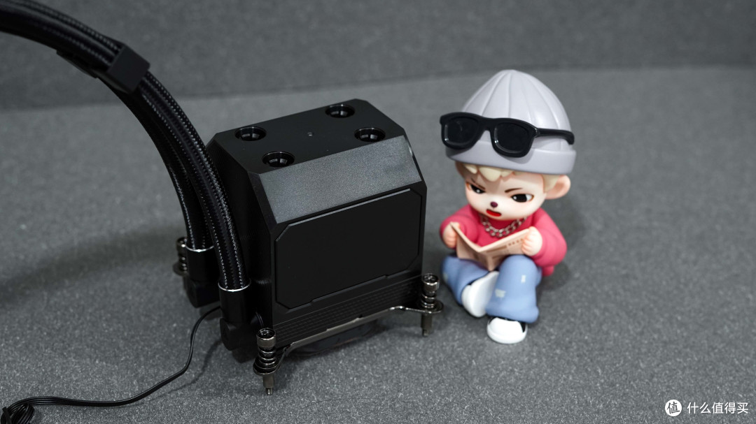 9800X3D散热首选：超频三双境DX360 Pro实测，双屏颜值性能双在线