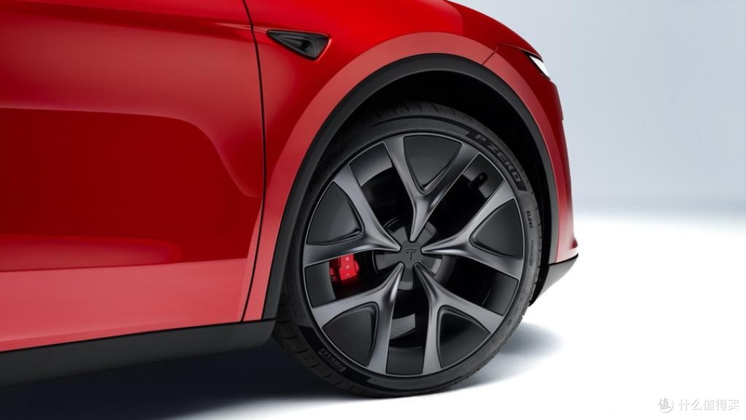 Model Y高性能版36.9万,3.5秒破百,比极氪7X贵10万值不值?