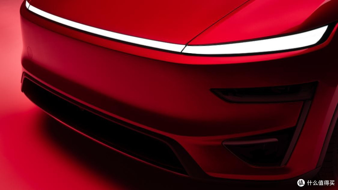 Model Y高性能版36.9万,3.5秒破百,比极氪7X贵10万值不值?