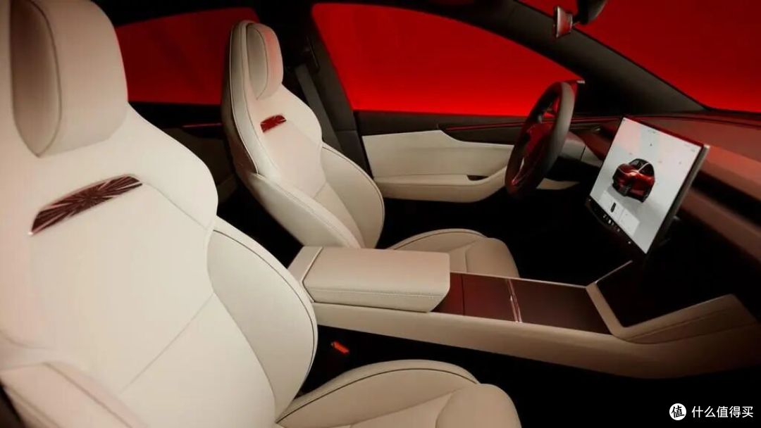 Model Y高性能版36.9万，677马力，比极氪7X贵10万，你冲不冲？