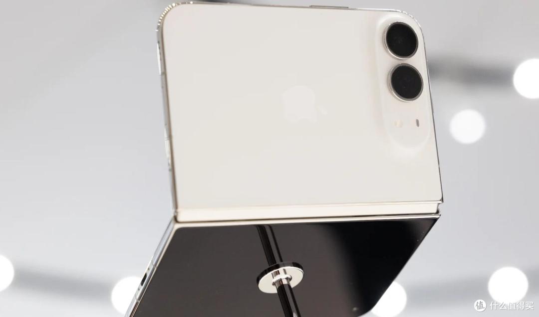 iPhone Duo首映后,与华为、小米、三星宽折叠对比,谁更成熟?
