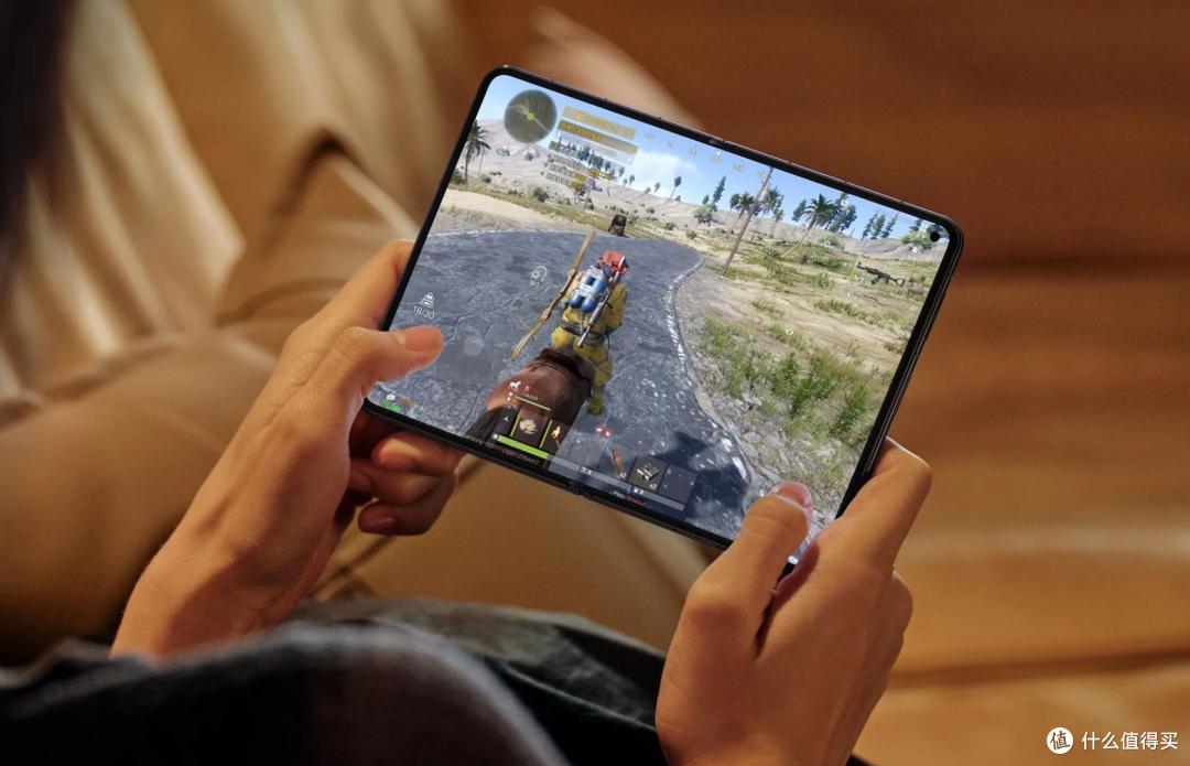 iPhone Duo首映后,与华为、小米、三星宽折叠对比,谁更成熟?