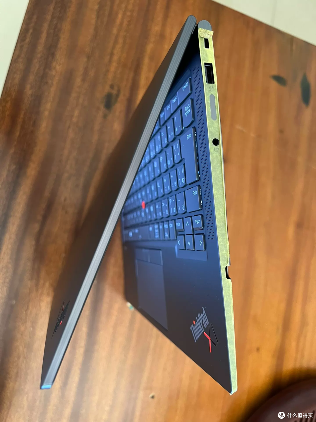1599元捡漏ThinkPad 4K翻转触控屏工程机:无触控到底能不能买