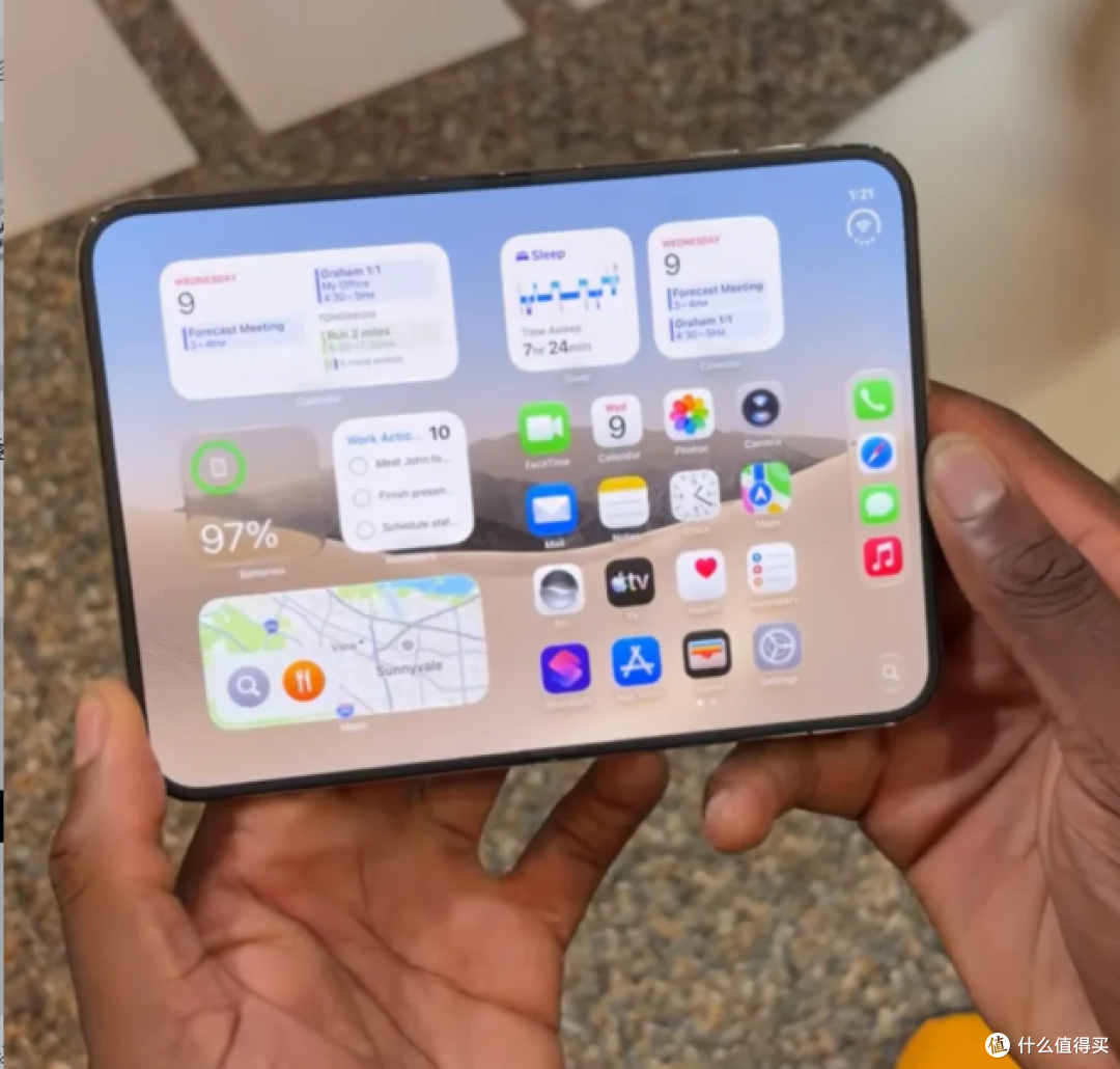 创新真的熄火了？ iPhone Duo 问世，老罗连打七个 “抄的”