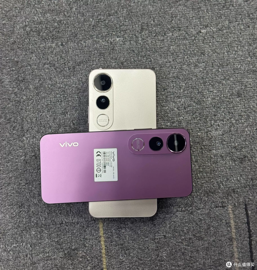 430元买2025 年 3 月vivo V50 Lite 5G国际版:12+512无锁大电池