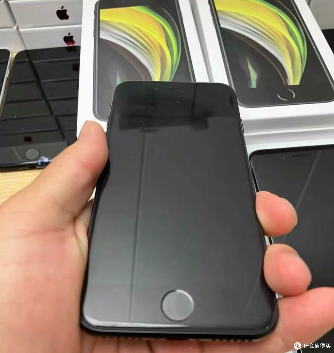 400元买iPhone SE2美版64G无锁：仅激活未使用到底靠不靠谱