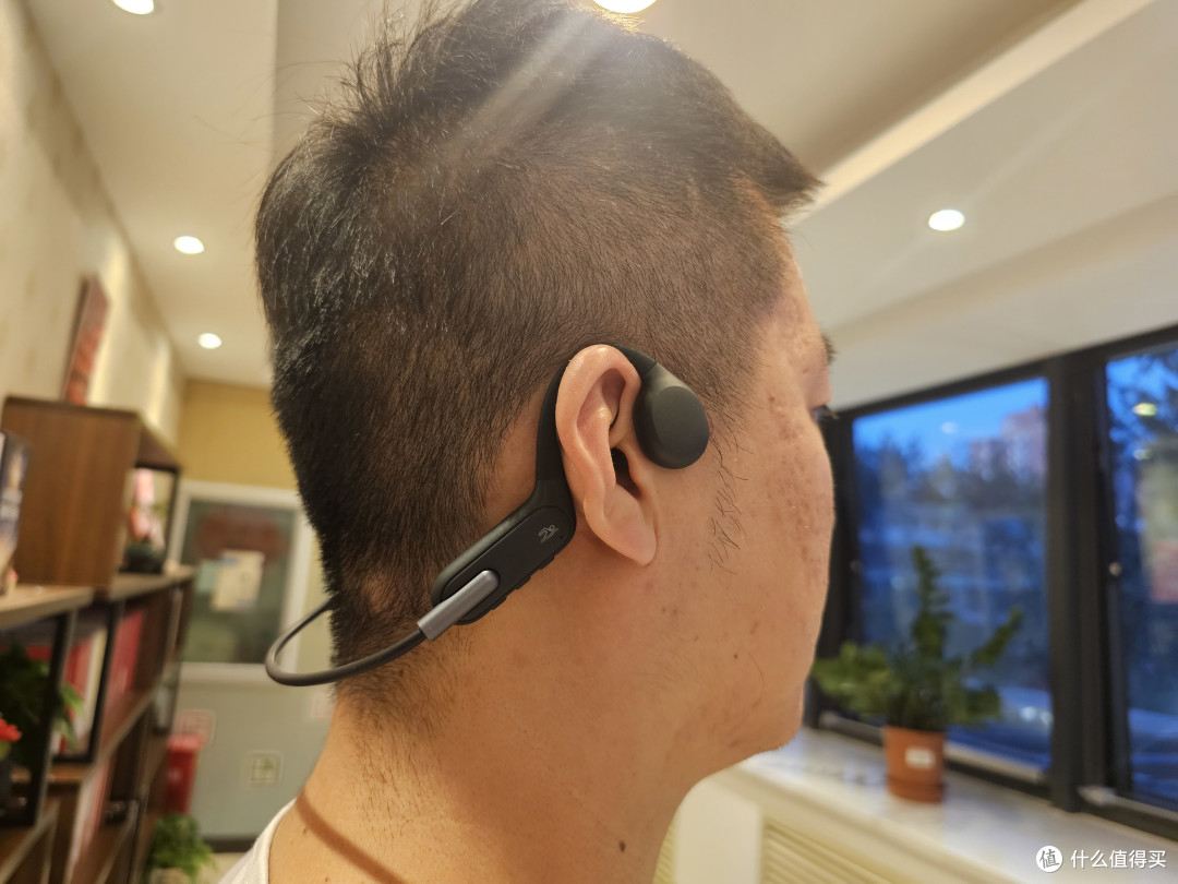 不堵耳朵的快乐！漫友X6骨传导耳机真实上手体验

