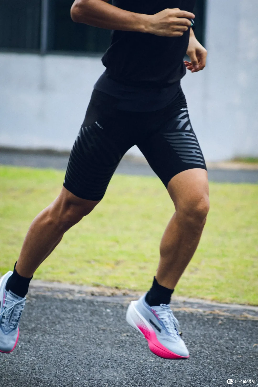 迪卡侬KIPRUN RHEON半弹压缩紧身裤