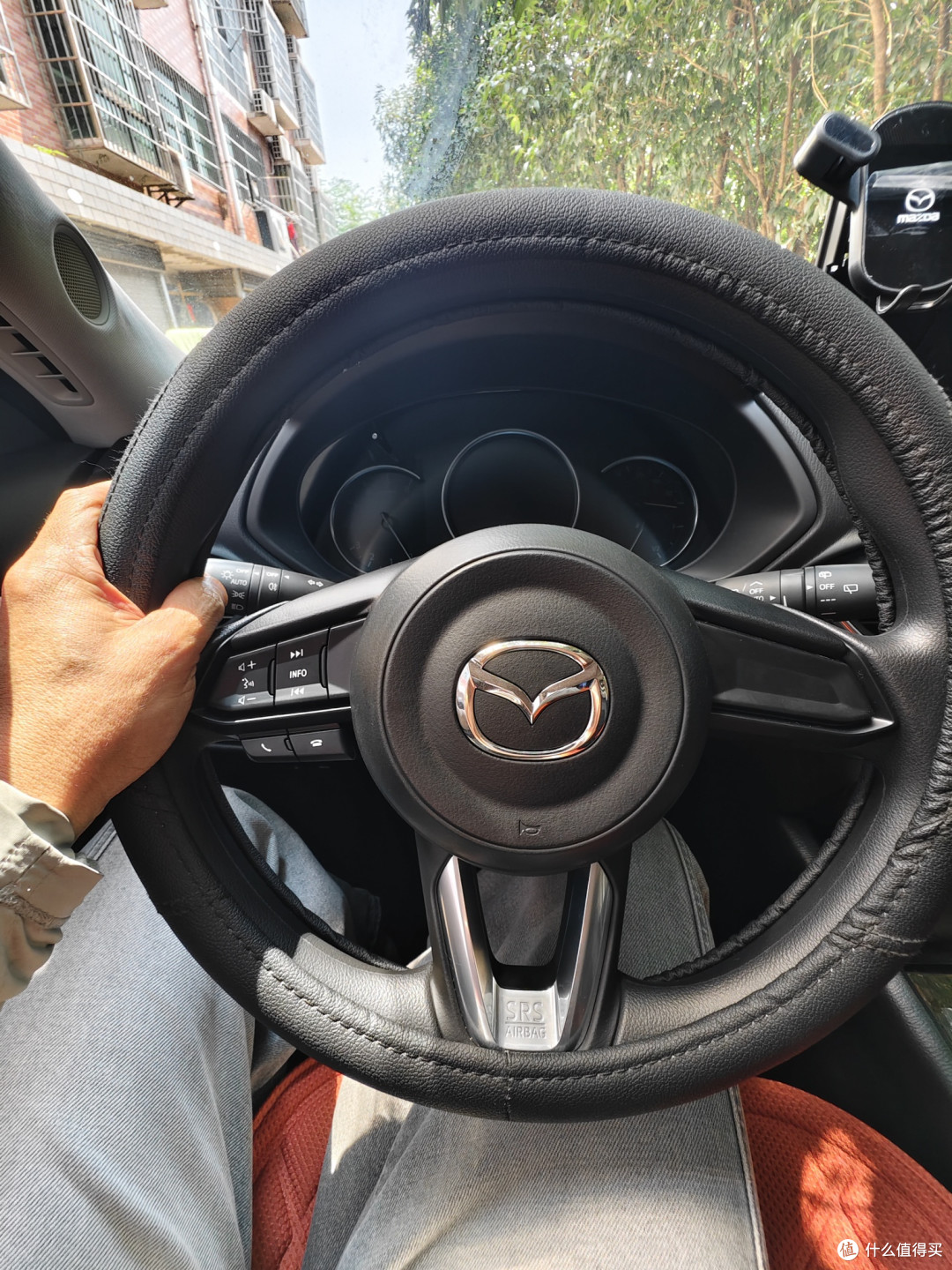 2026年9月,没选电车,我居然花了12万给自己买了一台燃油车马自达CX-5,我是不是疯了?