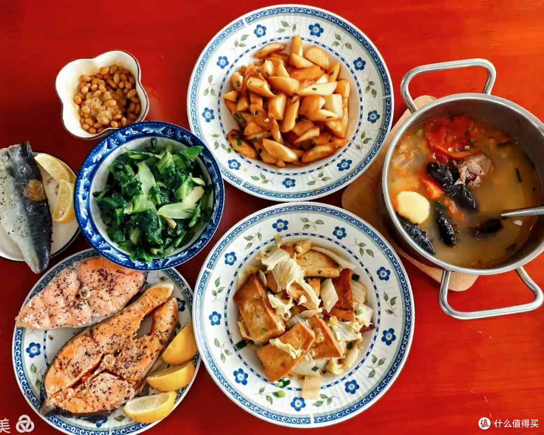 下班半小时开饭：我家百元家常晚餐，比外卖吃得踏实～