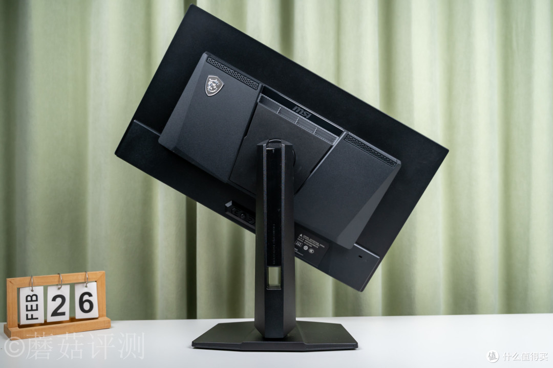 2000元内最强OLED电竞屏?微星MAG 274QP QD-OLED X24流光 评测