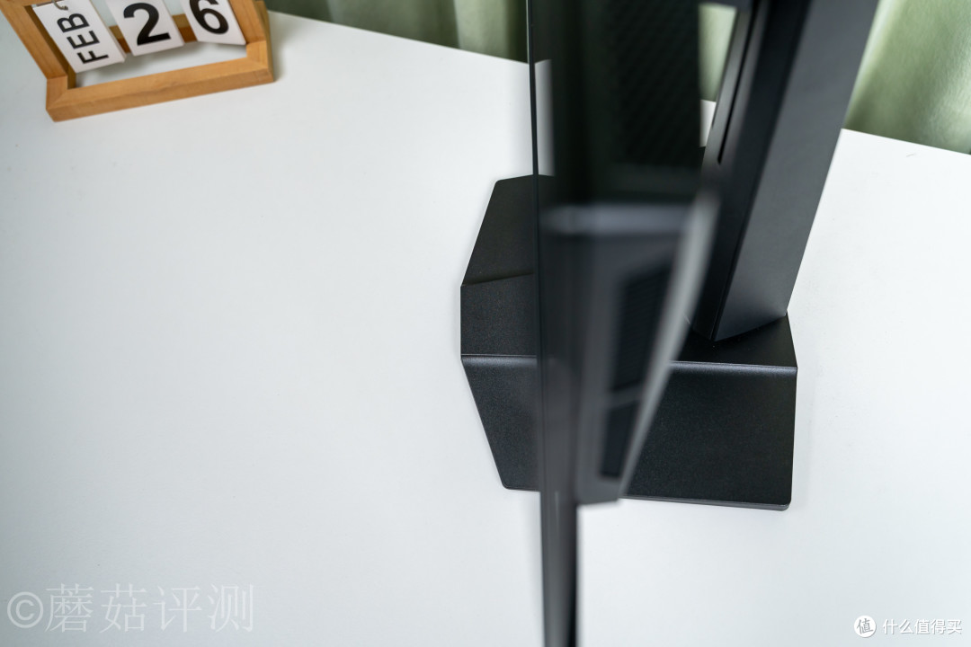 2000元内最强OLED电竞屏?微星MAG 274QP QD-OLED X24流光 评测