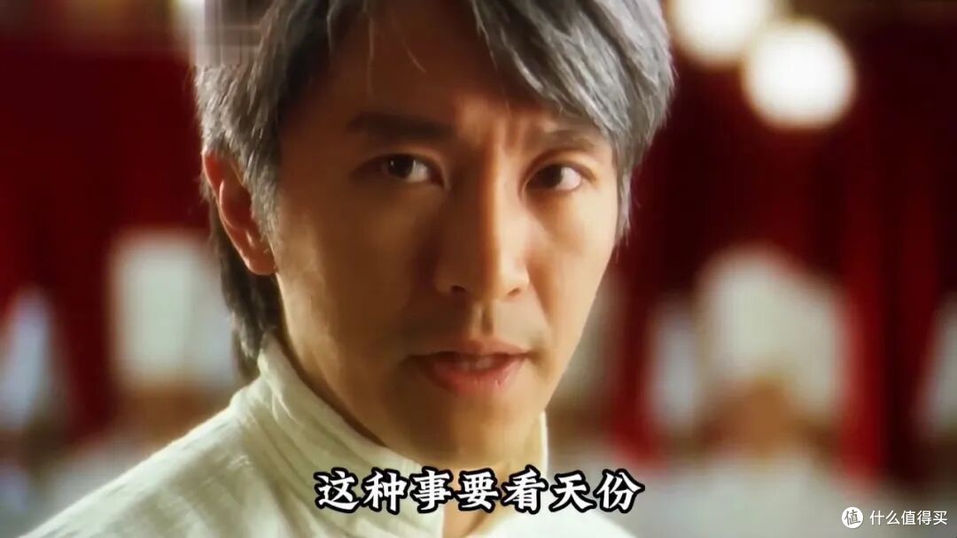 周星驰把《食神》拍成101集短剧,打的是谁的脸?