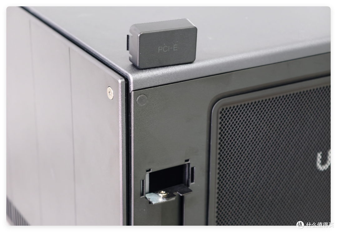 首发评测 | 绿联 AI NAS 杀疯了，iDX6011 Pro 终上市