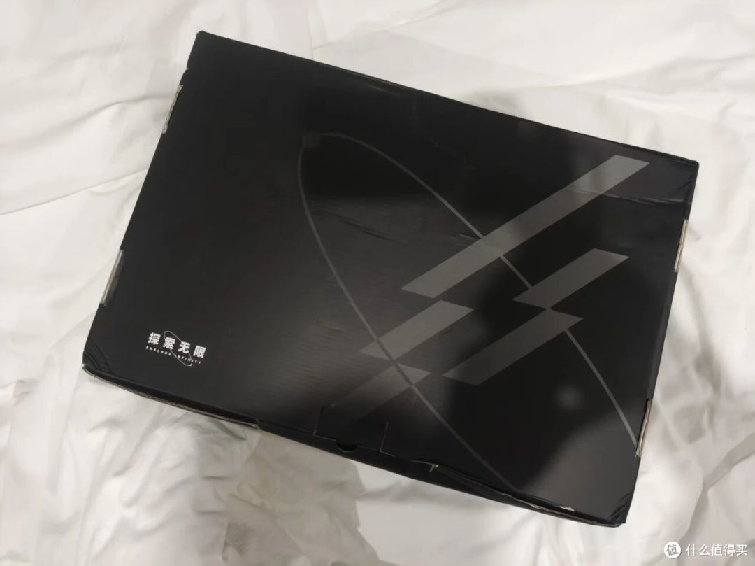 这么能装？光影行星盖世M1，健身通勤一包搞定！