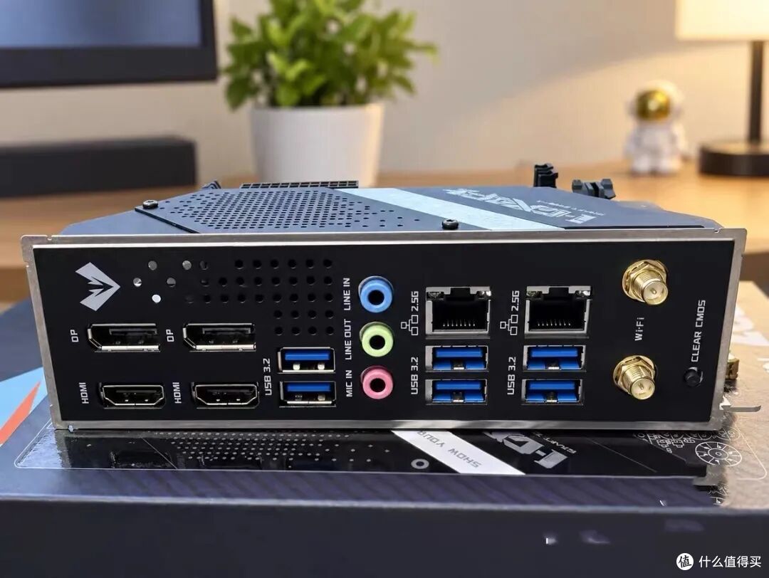 Z790高端主板只要不到300!是时候抄底主板了?