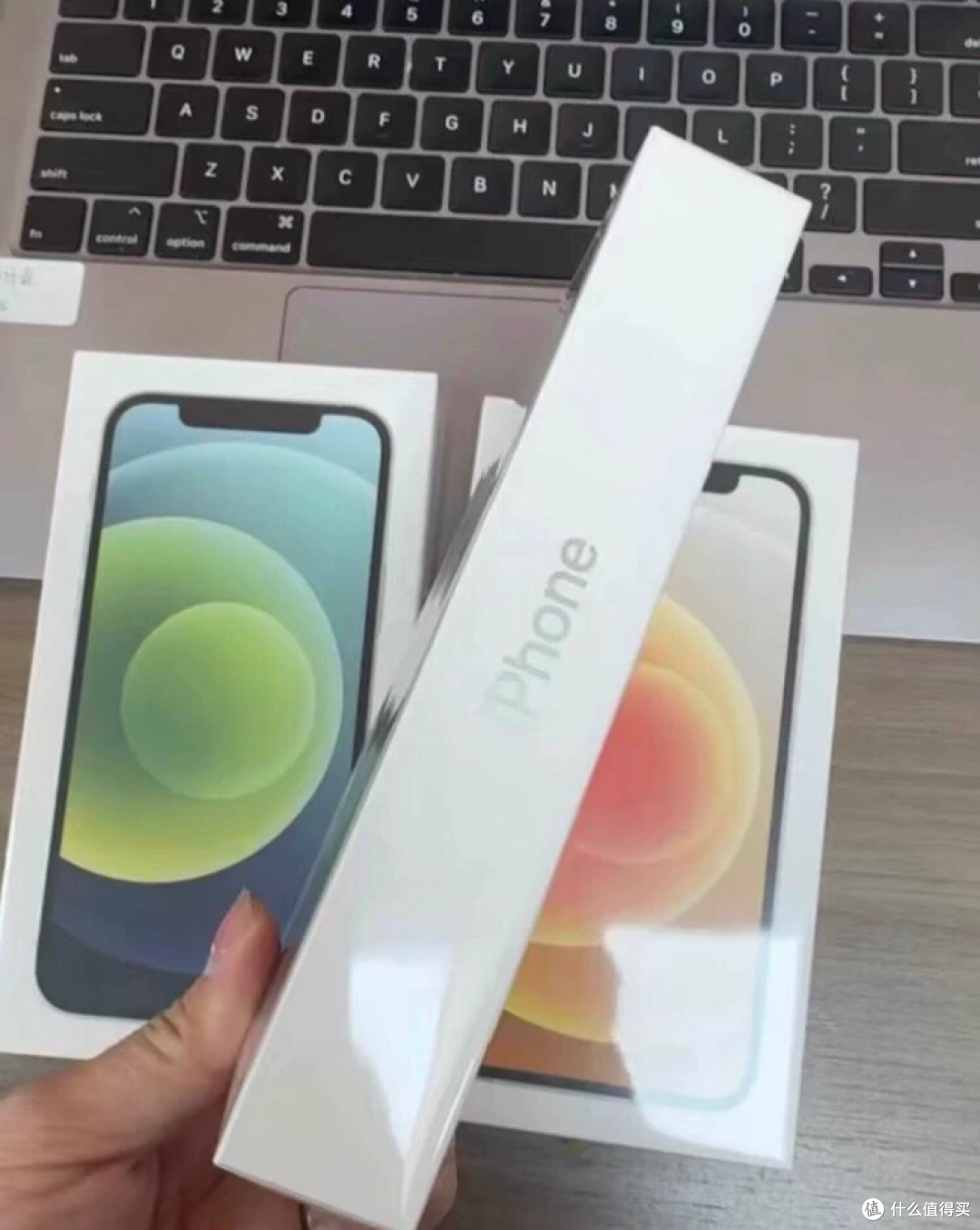 1108元的iPhone12mini称全新未拆封,破绽在哪