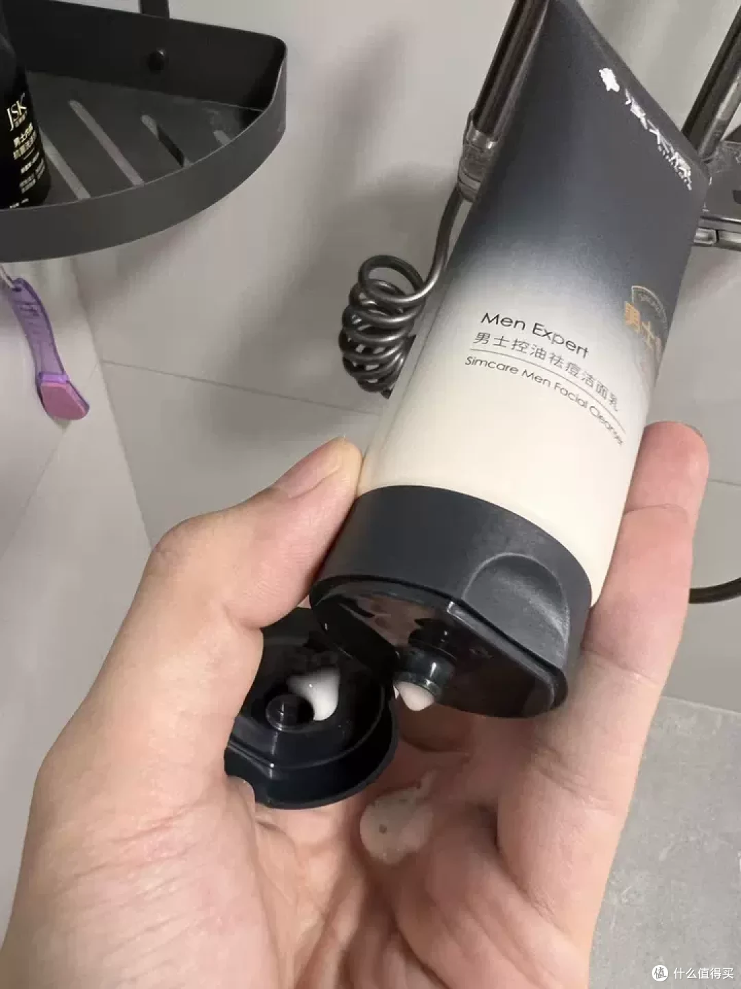 男生洗脸别糊弄!早八油痘男大本命洁面