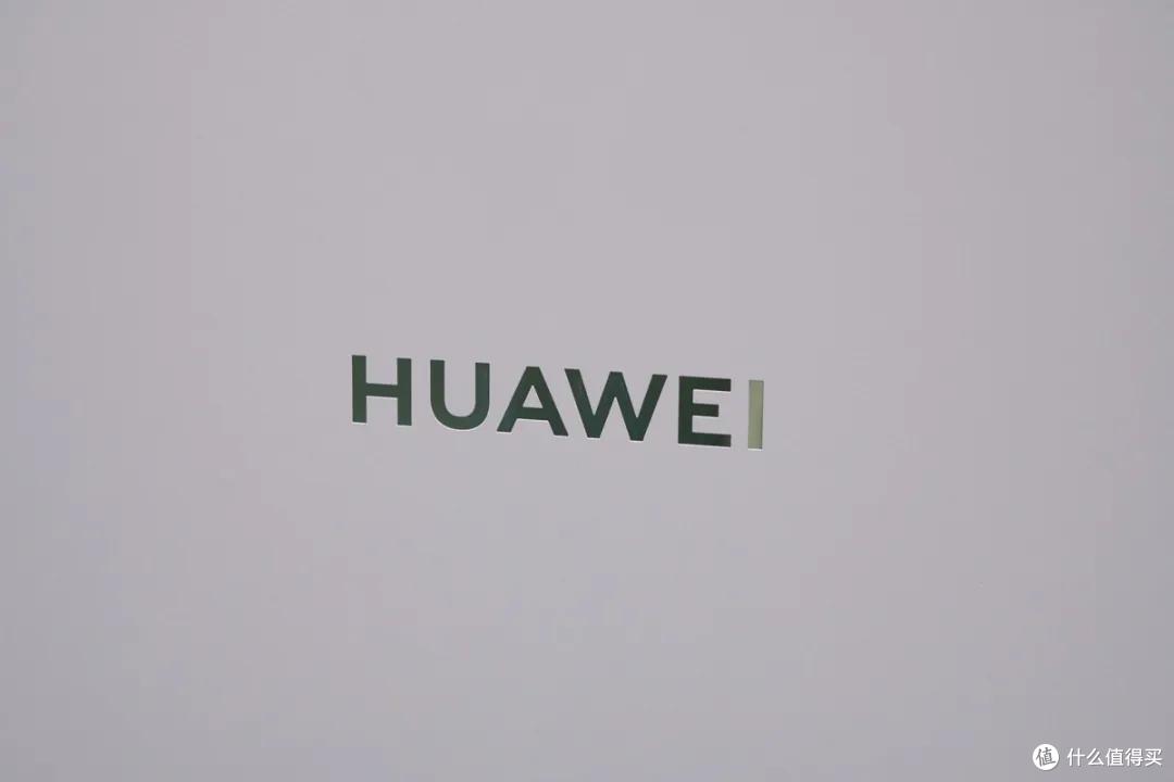 榫卯架构 + 灵盾防窥，华为 MateBook Pro S 评测