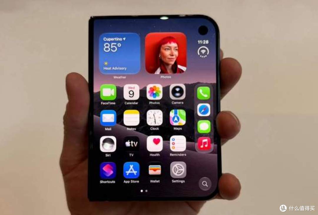 苹果首款折叠机翻车!iPhone Duo砍掉长焦+FaceID,果粉:无法接受