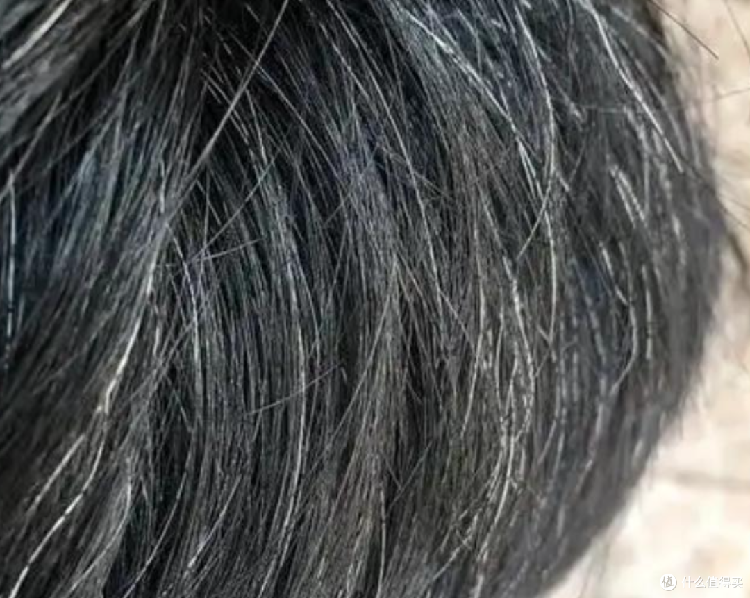 白头发不是变白的是长出来的!它产生是你的身体在保护你?