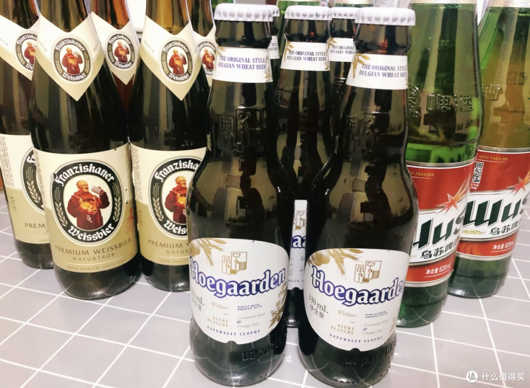 下班微醺喝什么？福佳白配 T 牌，这两瓶我喝了好几年