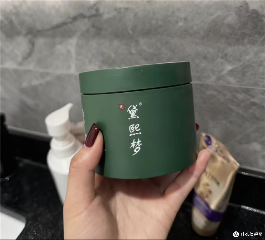 油性发质不敢用发膜？4款护发产品实测，发尾修护不油头