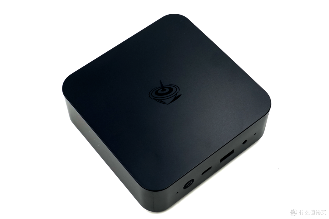 把NAS装进巴掌大主机:零刻EQ mini+飞牛系统实测