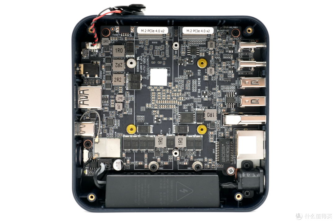 把NAS装进巴掌大主机:零刻EQ mini+飞牛系统实测