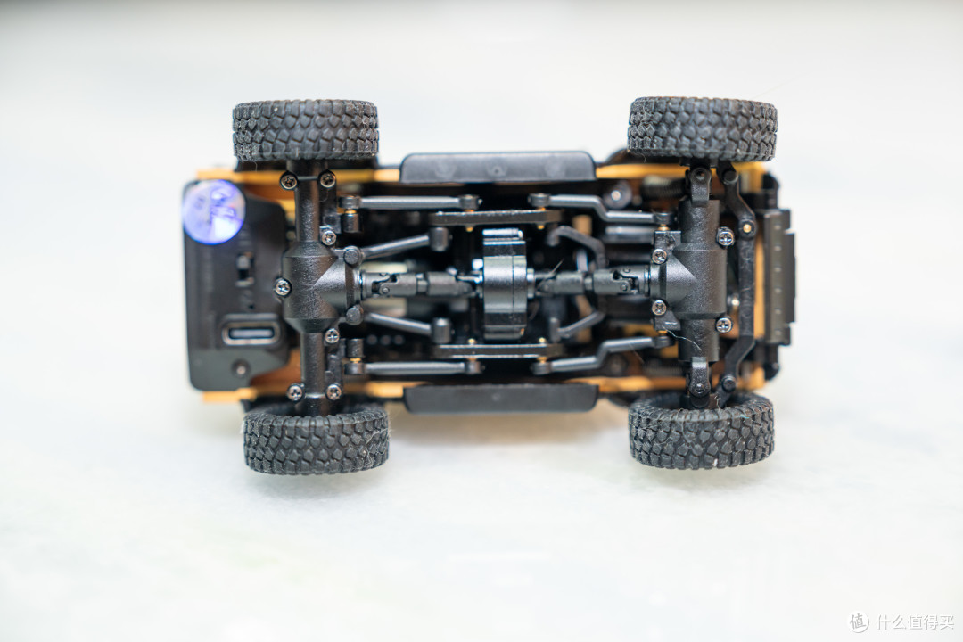 问南风 1:43 路虎D110攀爬车——仿真精致的小比例攀爬车