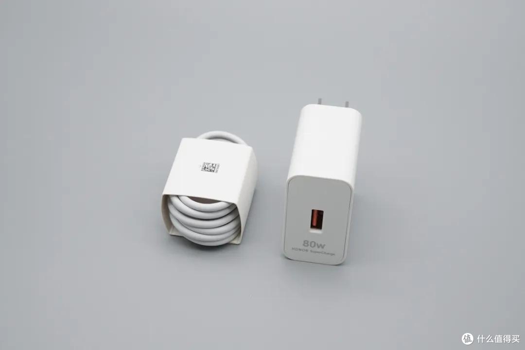 8000mAh大电池支持 80W 快充!荣耀600Pro充电评测