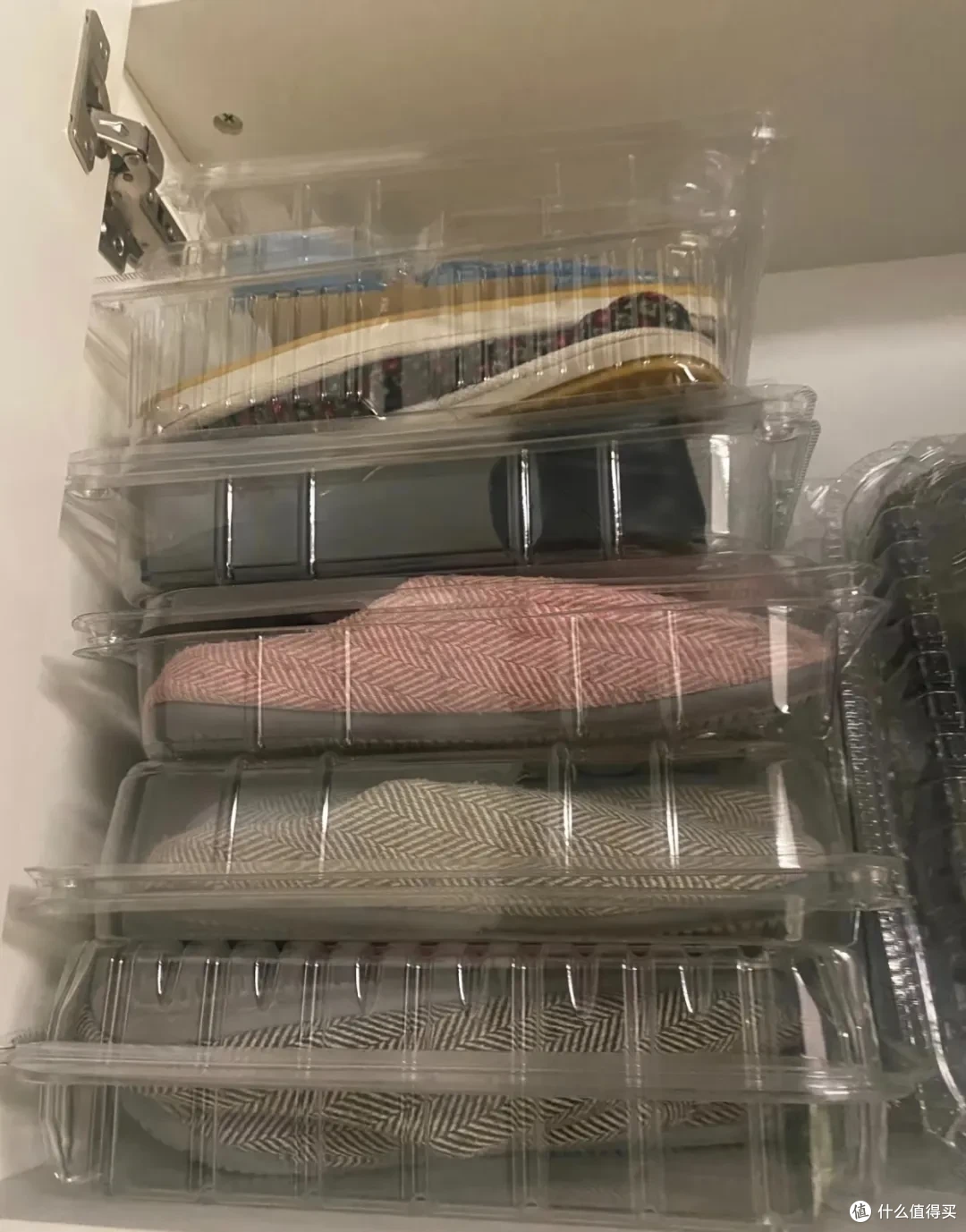 被网友的透明盒子用法惊呆了,不花啥钱,还解决了不少家居痛点!